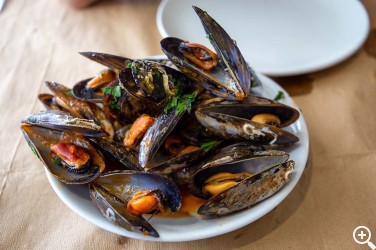 MARIÑELA: “EL VASKITO” SE ASOMA AL PUERTO Imagen 1