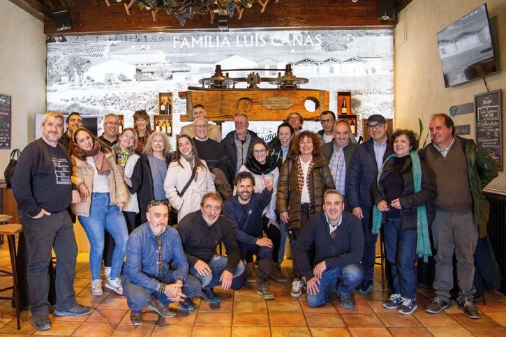 BODEGAS LUIS CAÑAS Y AMAREN: JAKITEA VISITÓ LAS BODEGAS LUIS ... Imagen 1