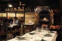 CASA JULIÁN: DONDE LA CARNE SE HIZO ADULTA